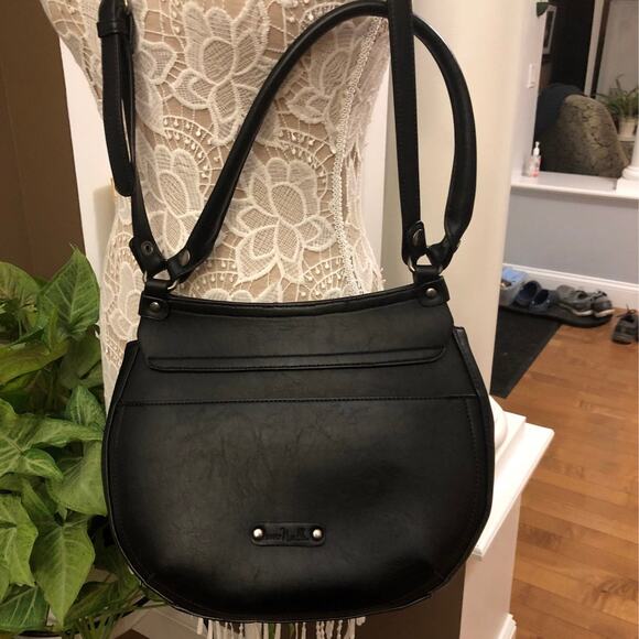 Simply Noelle buckle down Saddle bag in black - Picture 3 of 11